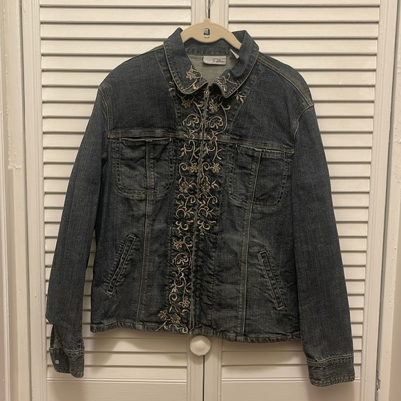 vintage chicos embroidered denim jacket. - Picture 1 of 3